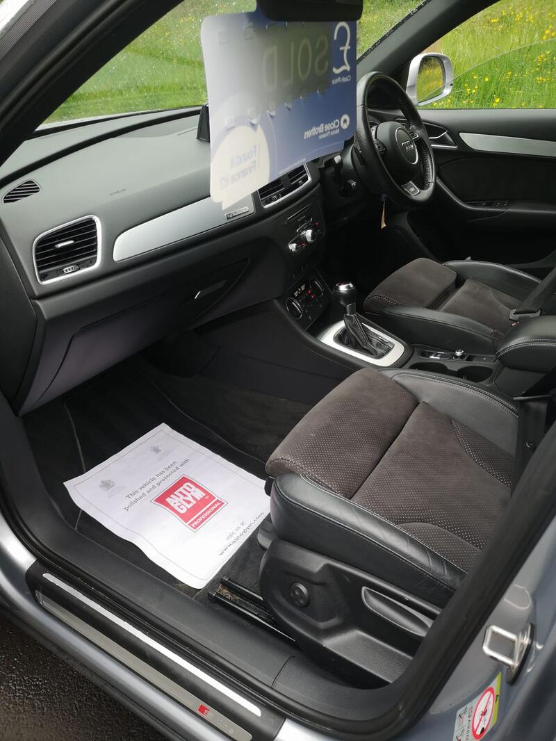 AUDI Q3