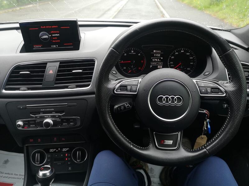 AUDI Q3