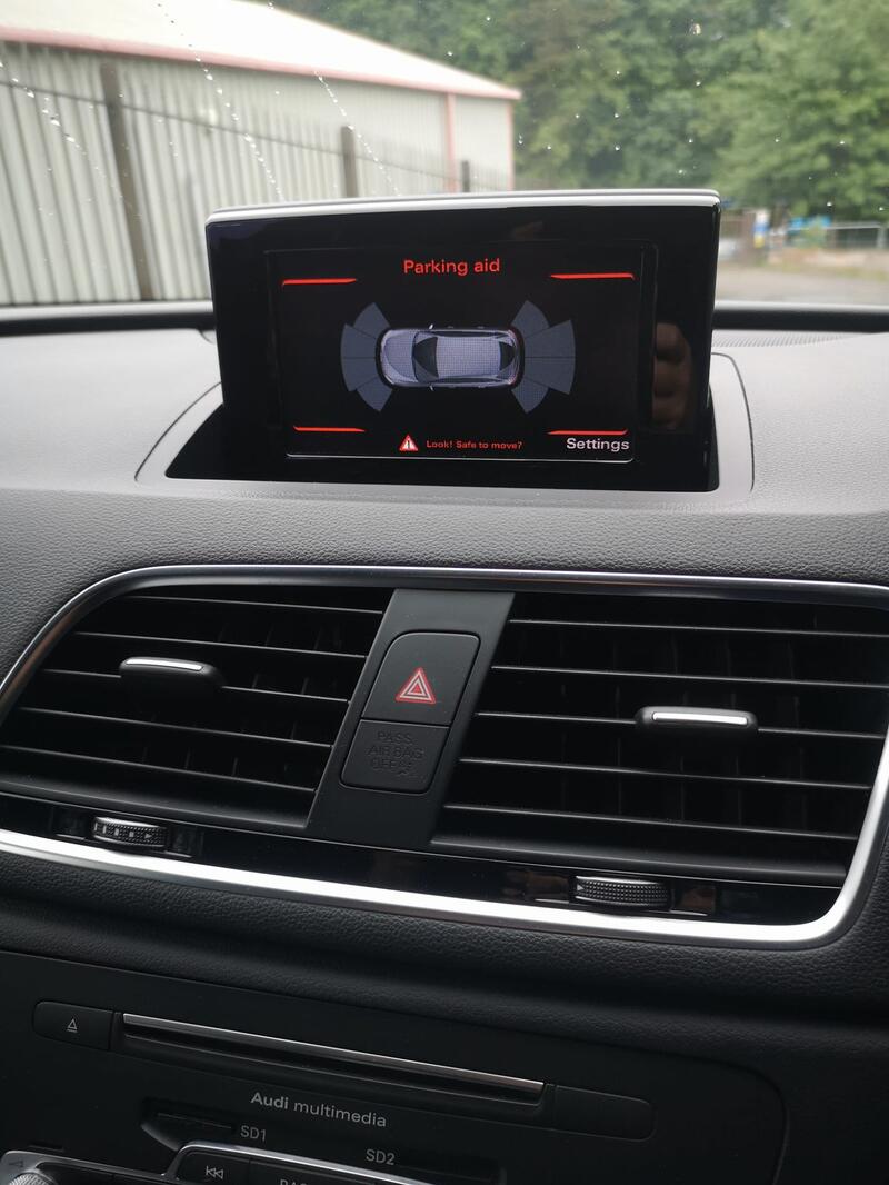 AUDI Q3