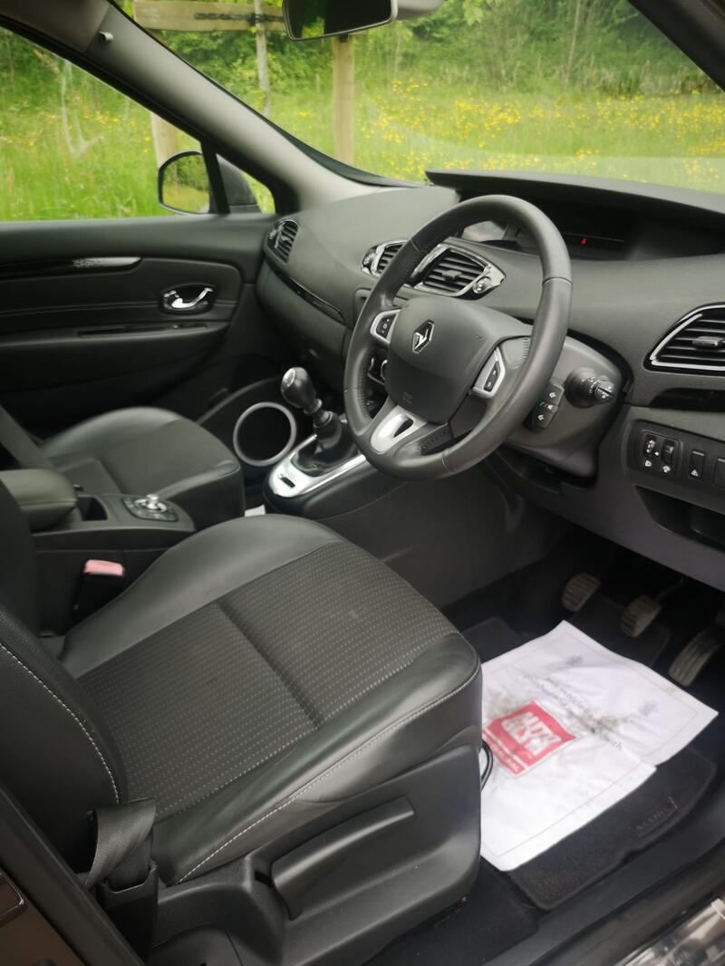 RENAULT SCENIC