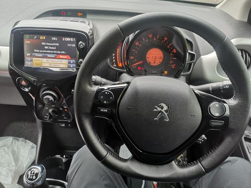PEUGEOT 108