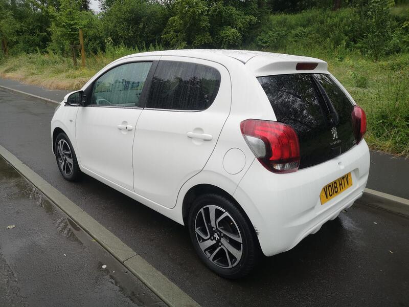 PEUGEOT 108