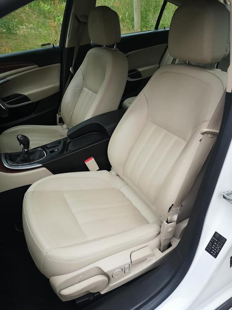 VAUXHALL INSIGNIA