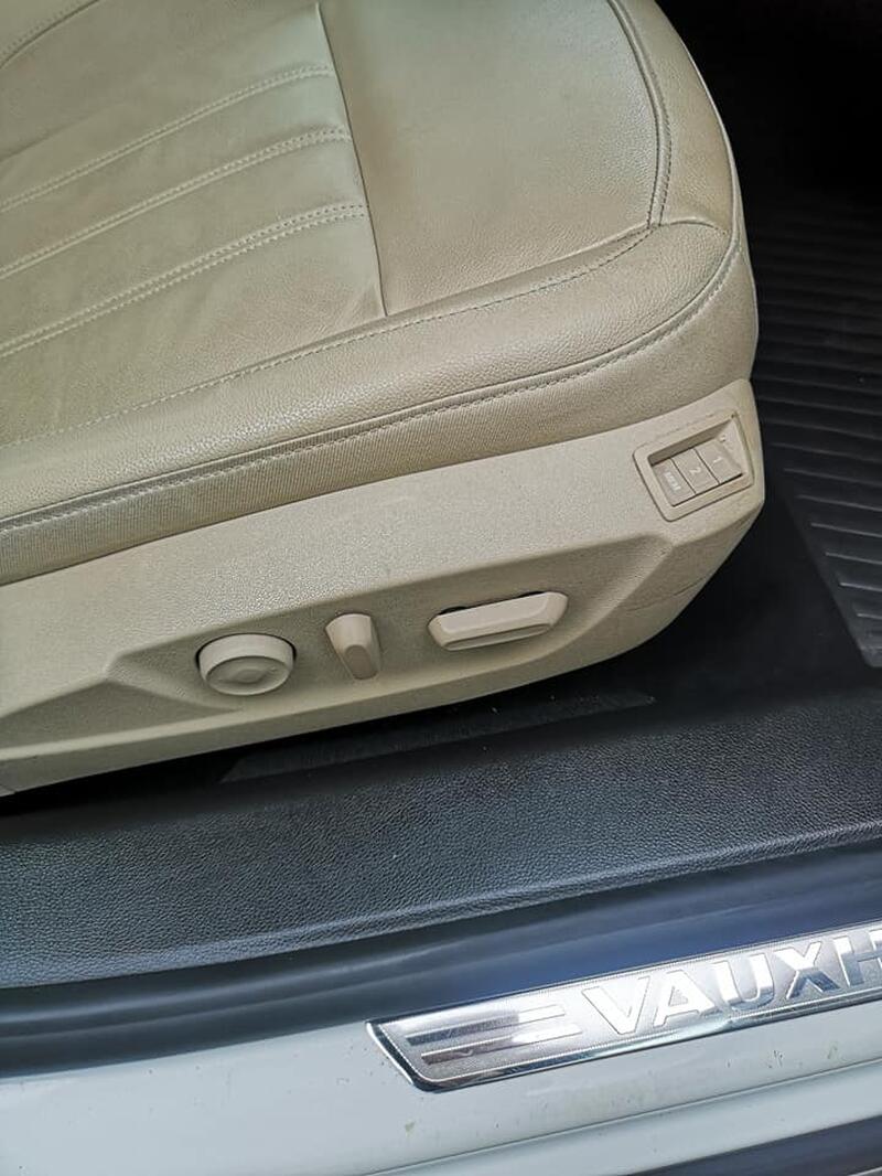 VAUXHALL INSIGNIA