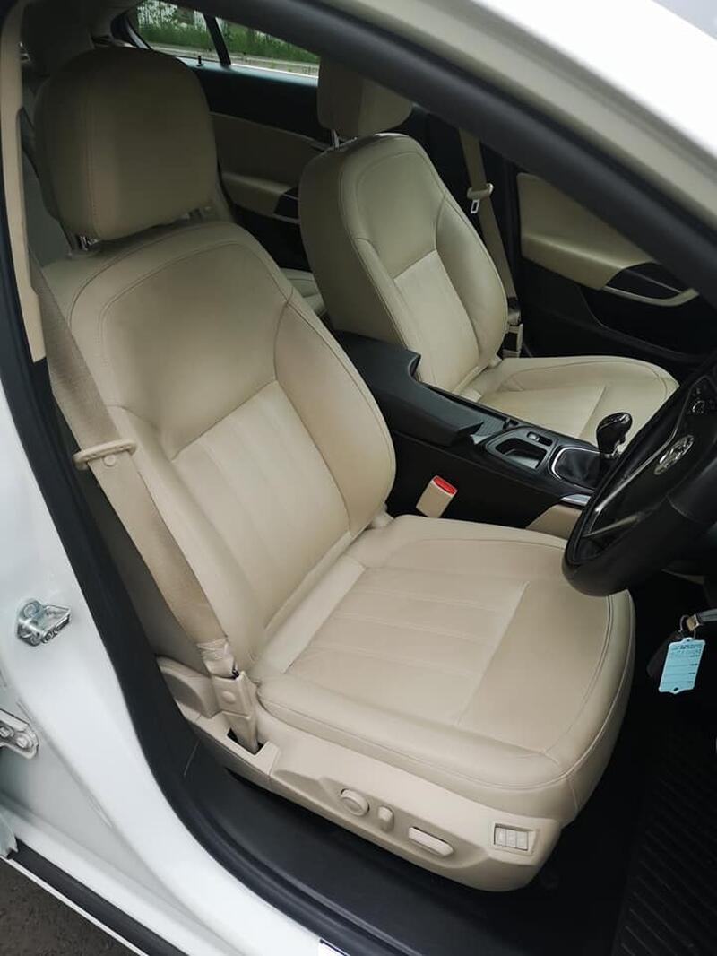 VAUXHALL INSIGNIA