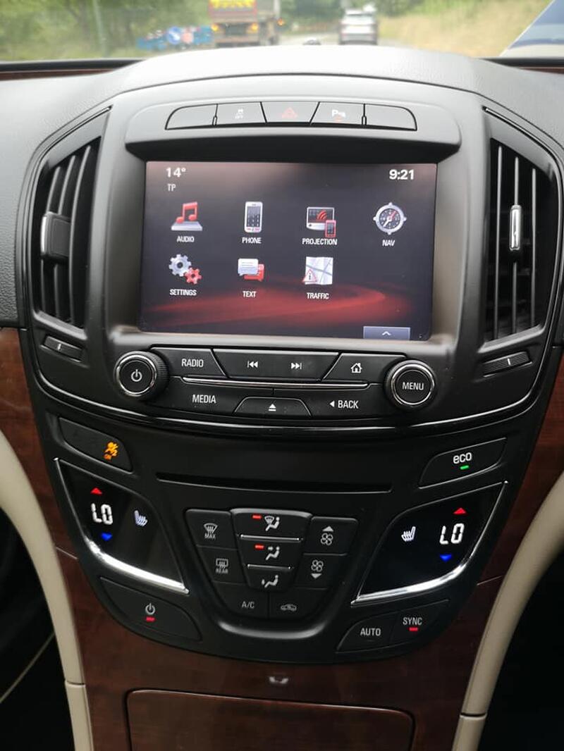 VAUXHALL INSIGNIA