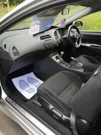 TOYOTA URBAN CRUISER