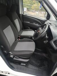 TOYOTA URBAN CRUISER