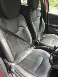 TOYOTA URBAN CRUISER