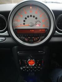 TOYOTA URBAN CRUISER