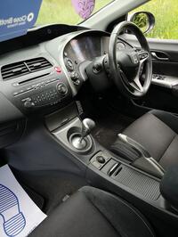 TOYOTA URBAN CRUISER