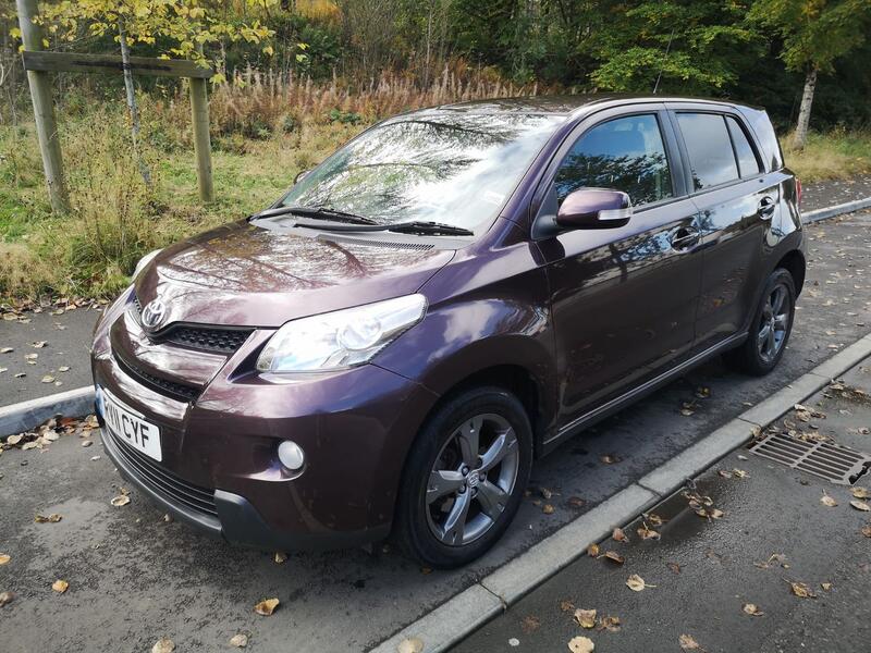 TOYOTA URBAN CRUISER