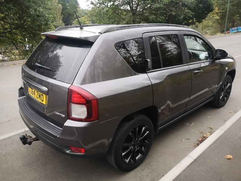 TOYOTA URBAN CRUISER