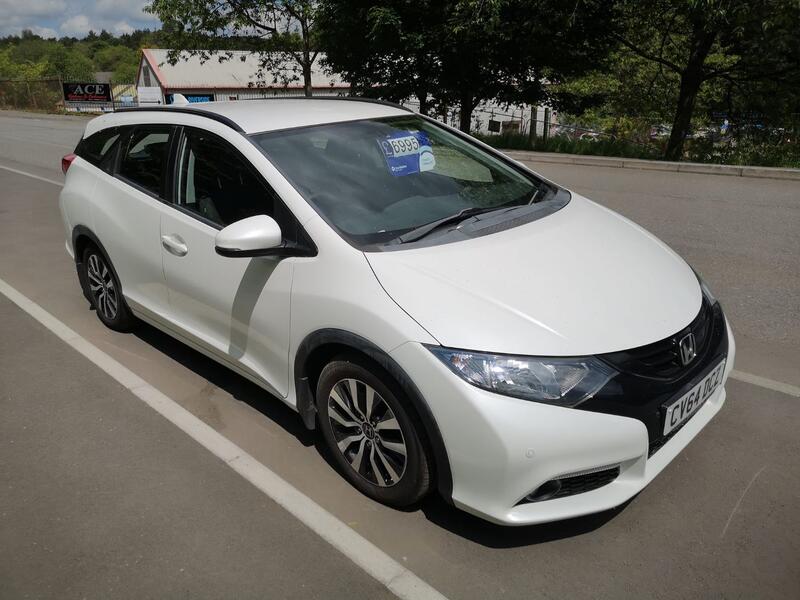 TOYOTA URBAN CRUISER