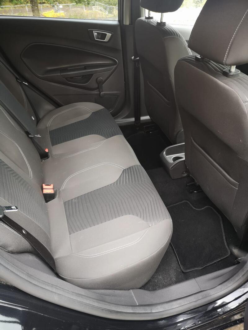 TOYOTA URBAN CRUISER