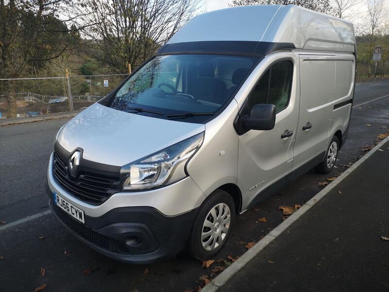 RENAULT TRAFIC