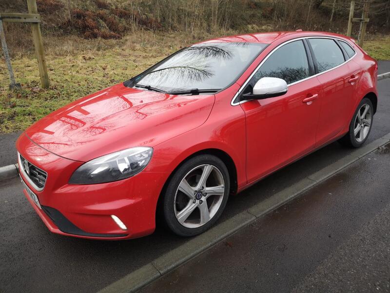 VOLVO V40