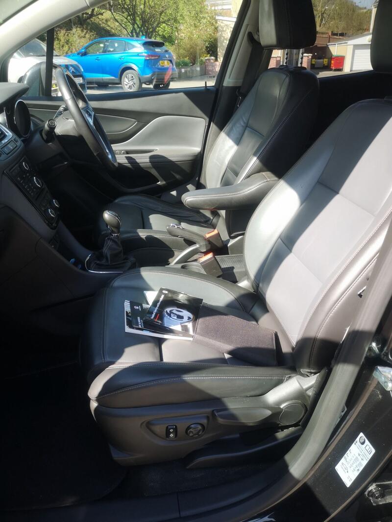 VAUXHALL MOKKA
