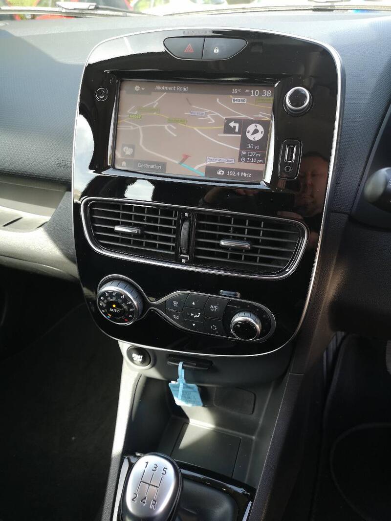 RENAULT CLIO